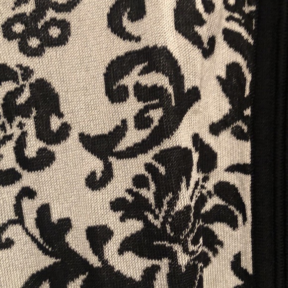 Neiman Marcus Exclusive evening sweater. Size M - Picture 4 of 6